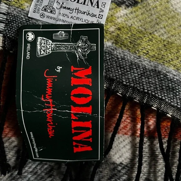 Sheep Patterned Scarf - Picture 2 of 3